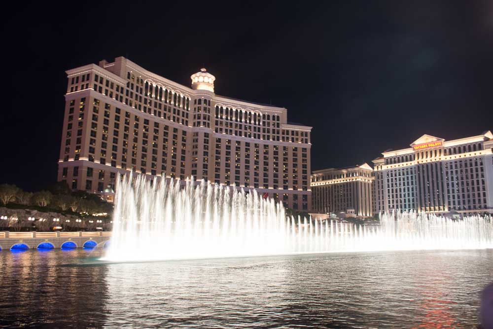 Belaggio fountains at night