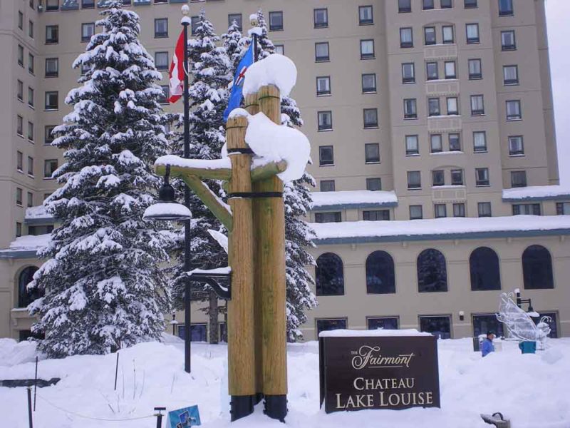 Lake Louise Fairmont Hotel in the Winter