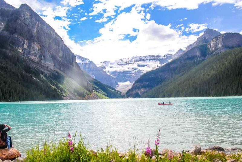 Lake-Louise-summer