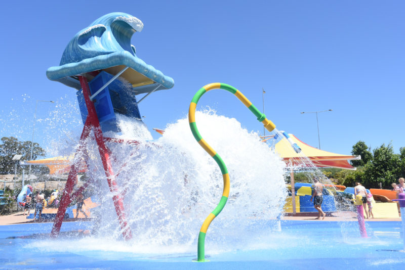 Nickelodeon Beach crashing giant bucket of water