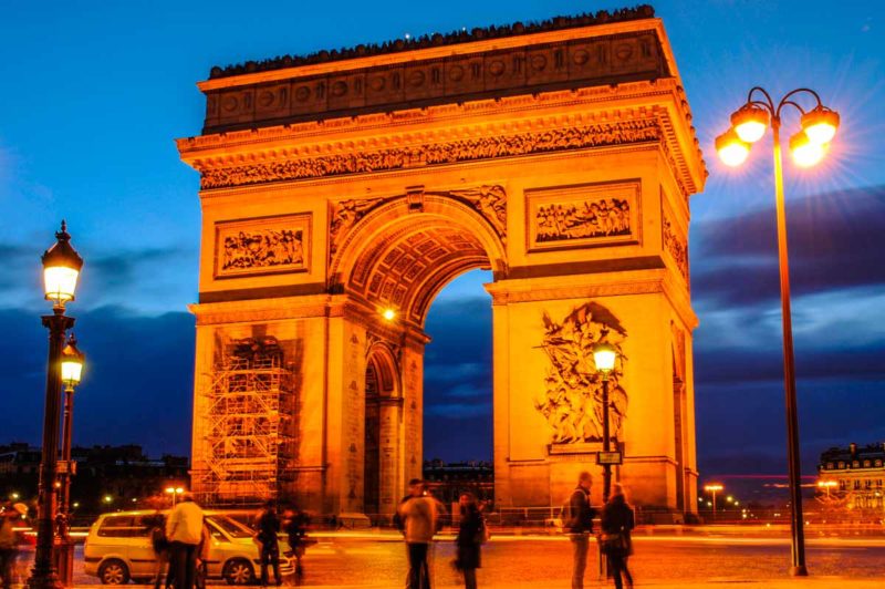 Arc du Triomphe at Night