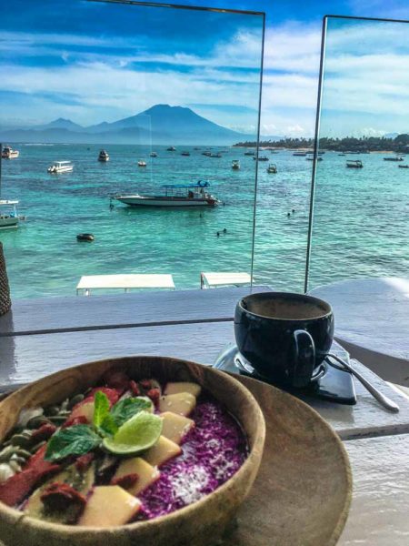 Smoothie bowl at The Deck Nusa Lembongan