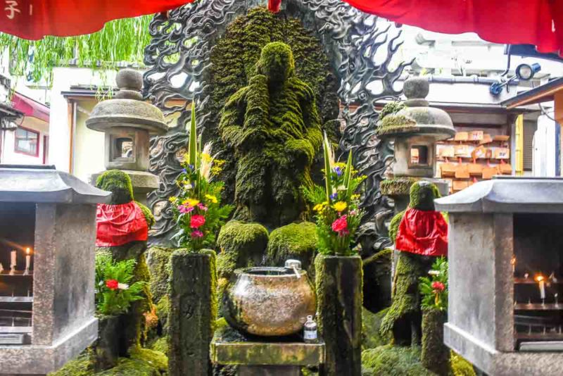 Hozenji Temple in the backstreets of Osaka