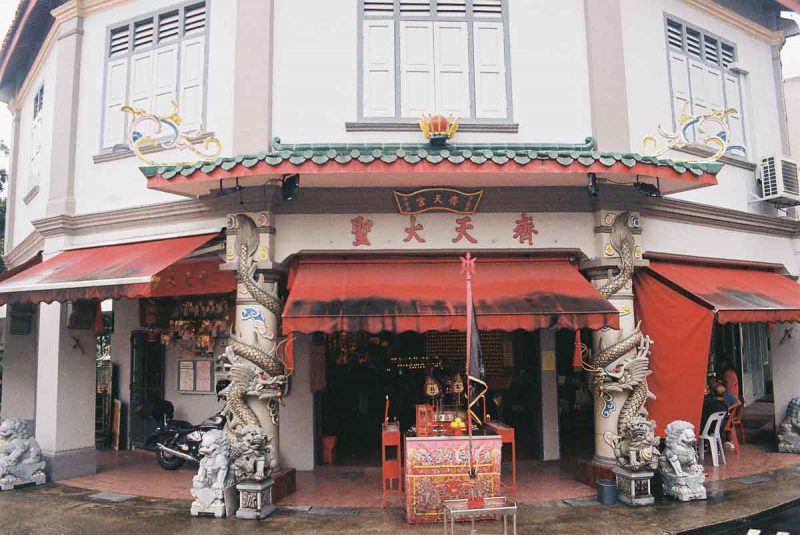 Qi Tian Gong Temple in Tiong Bahru Singapore