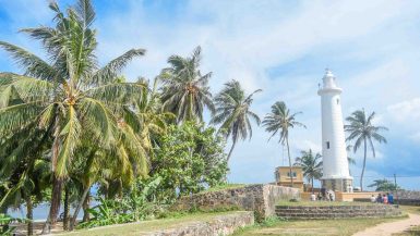 Lighthouse along the wall of Galle Fort Sri Lanka header
