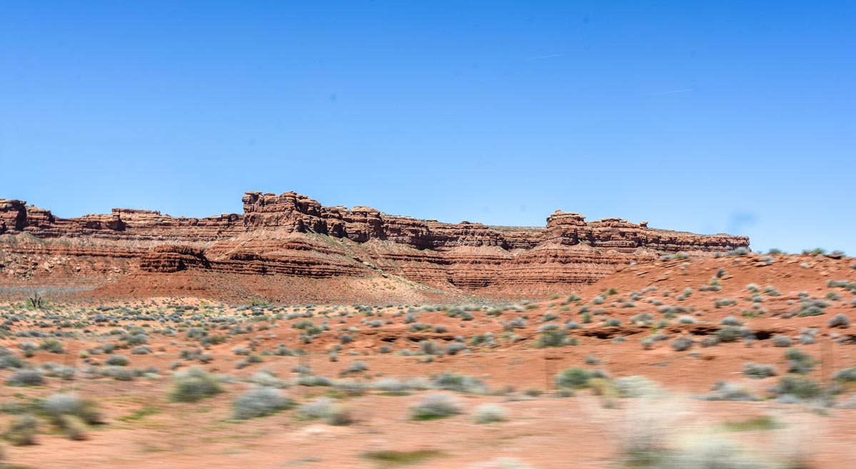 Mesas along the drive into Monument Valley