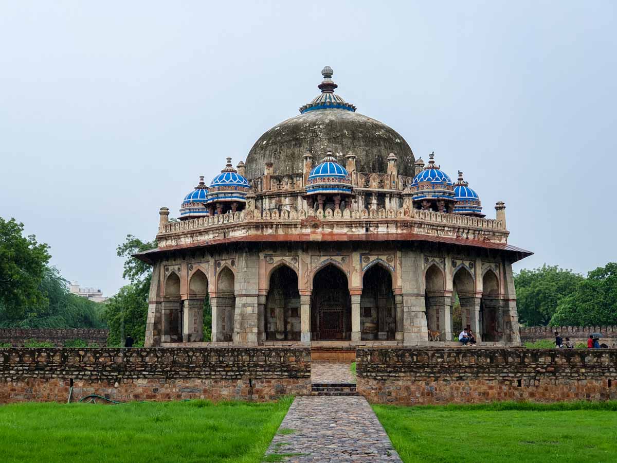 Isa Kahn Niyazi's Tomb in New Delhi