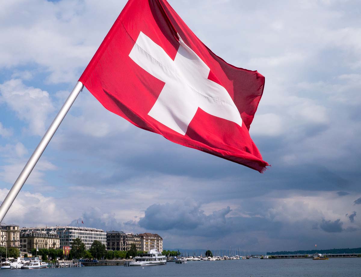 Geneva-lake-view-flag-2